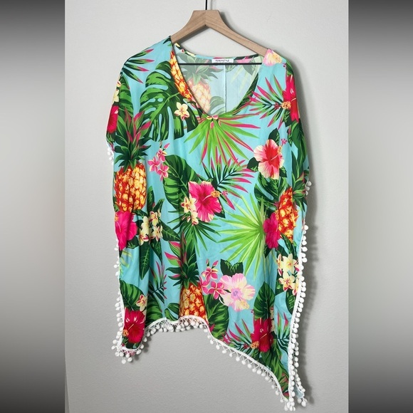 EUC Tropical Pineapple Hibiscus Flower Pool Beach Coverup Pom Pom Fringe, O/S - Picture 1 of 8